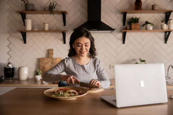 Thermomix TM7 vs Tefal vs Bosch: Hangisi Daha İyi?